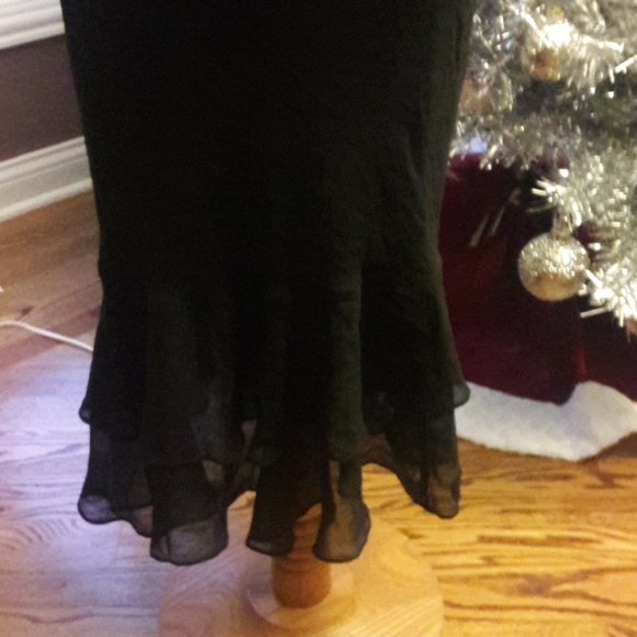 Express Bogo skirt - Picture 3 of 3